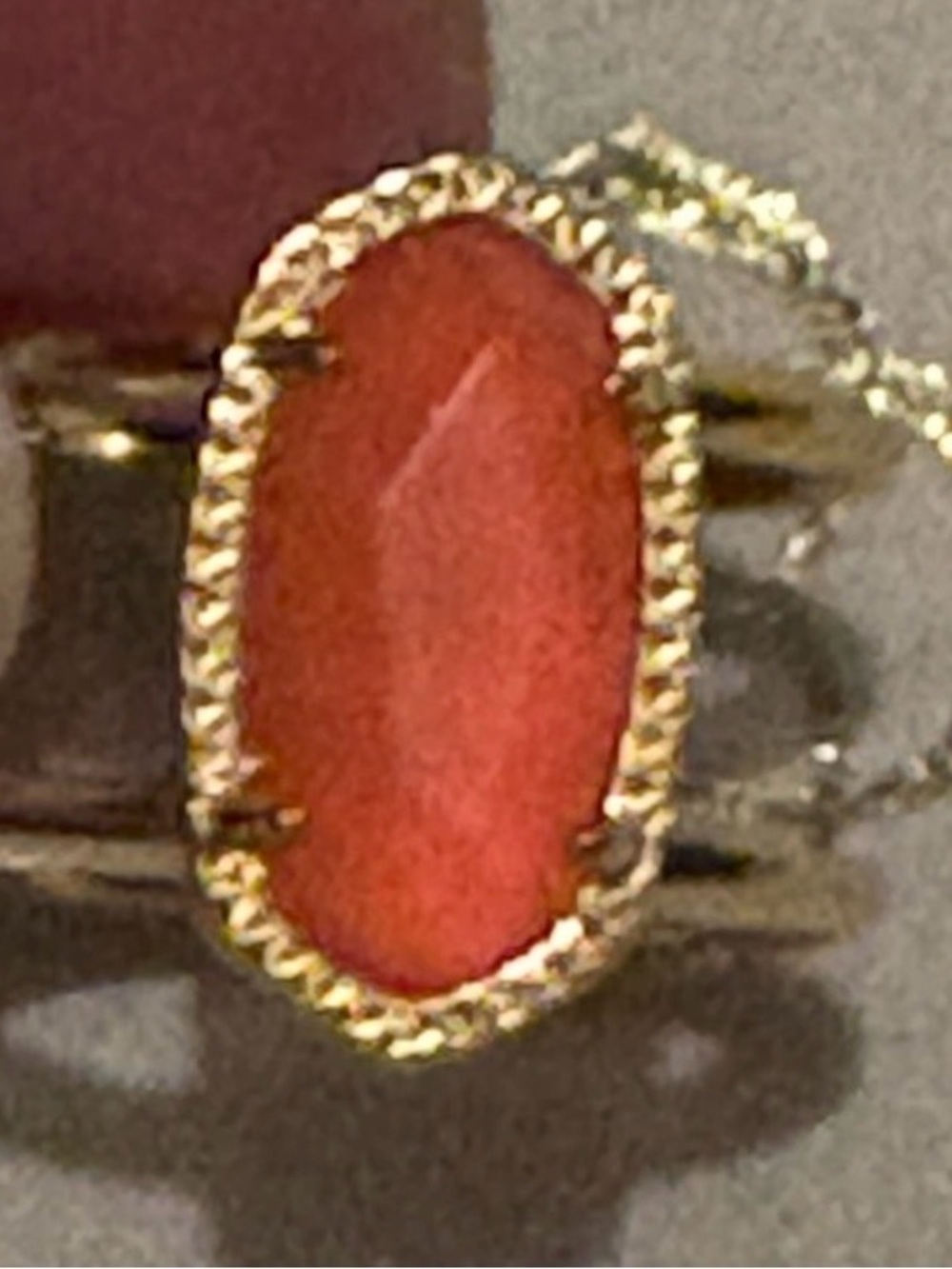 Kendra Scott Elyse Gold Ring with Coral-Orange Oval Stone - size 5